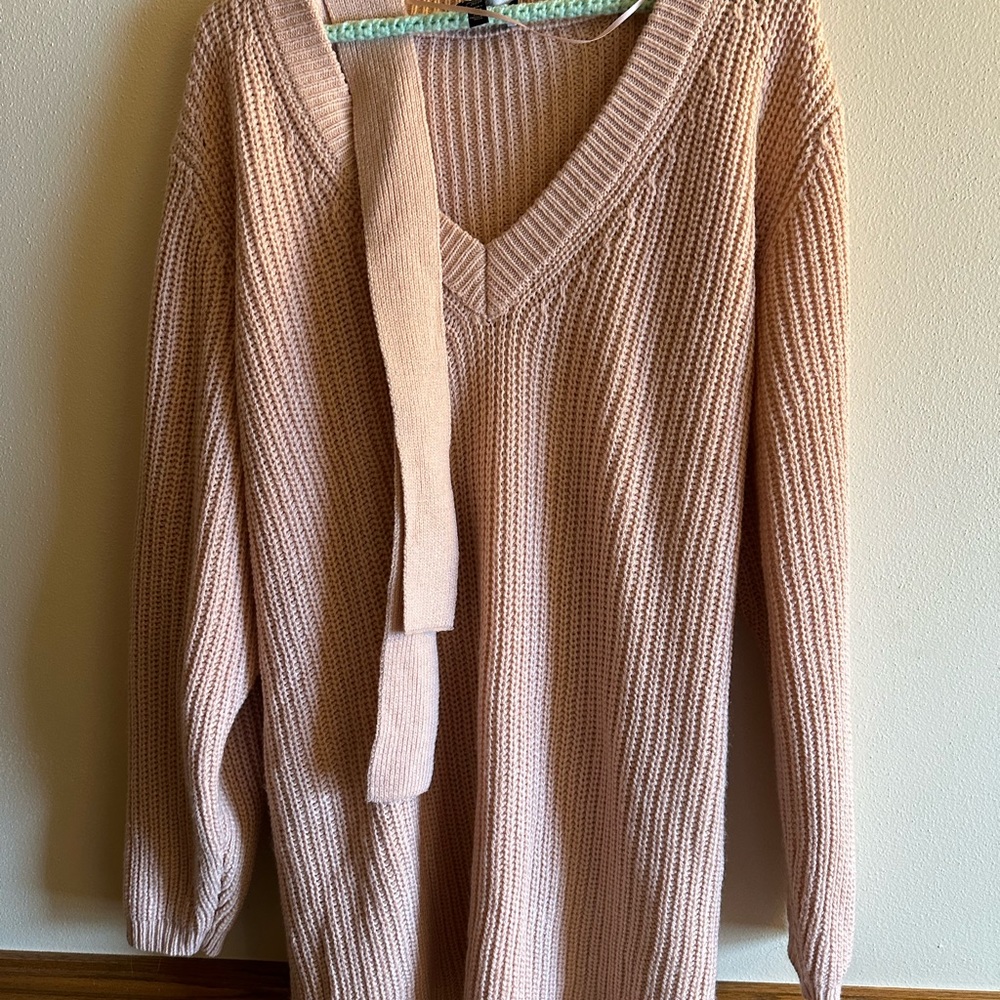 Dusty pink sweater with belt. Size 26w - Picture 3 of 4